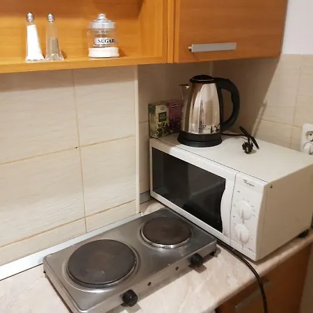 Apartment 25 University Studio *